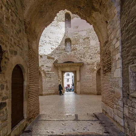 Appartement Genius Loci Split