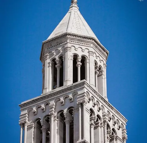 Genius Loci דירה *